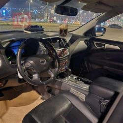 نیسان پاسفایندەر